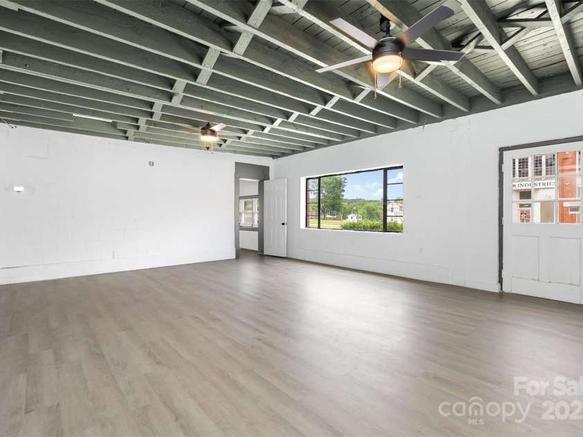 412 Flat Drive, Buffalo, SC 29321.  MLS# CAR4249605, YatesRealty ID 18210. 