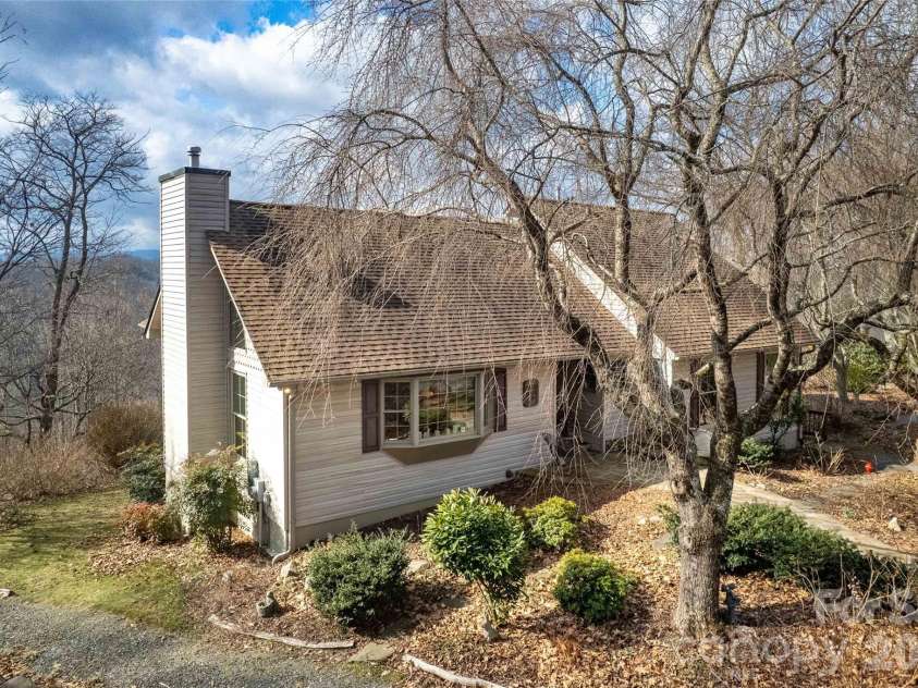 149 Windy Hill Circle, Tuckasegee, NC 28783.  MLS# CAR4348981, YatesRealty ID 18211. 