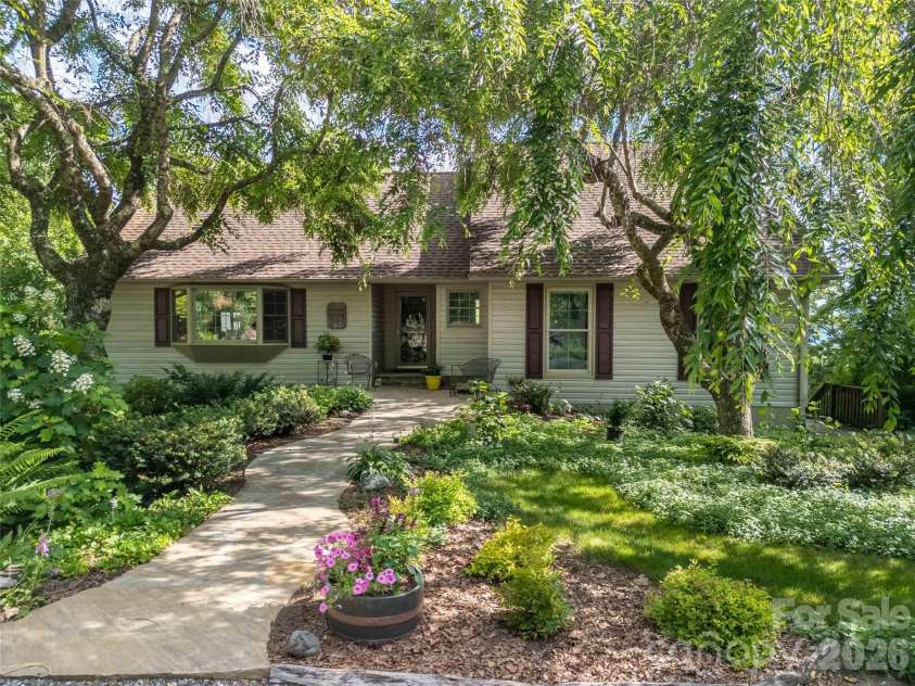 149 Windy Hill Circle, Tuckasegee, NC 28783.  MLS# CAR4348981, YatesRealty ID 18211. 