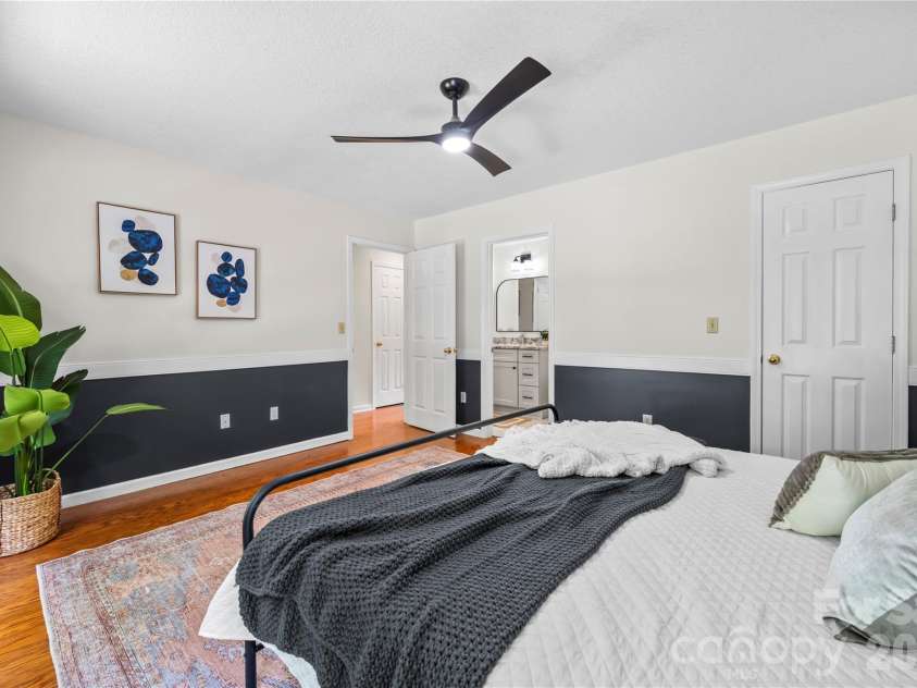 10 Orchard Place, Weaverville, NC 28787.  MLS# CAR4362471, YatesRealty ID 18212. 