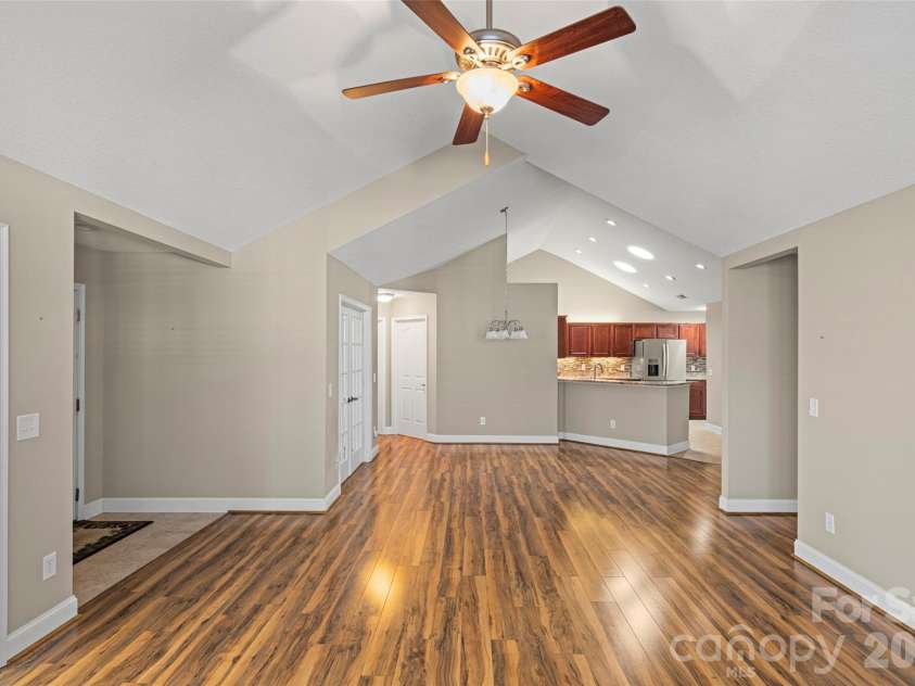 31 Braeburn Way, Flat Rock, NC 28731.  MLS# CAR4367118, YatesRealty ID 18213. 