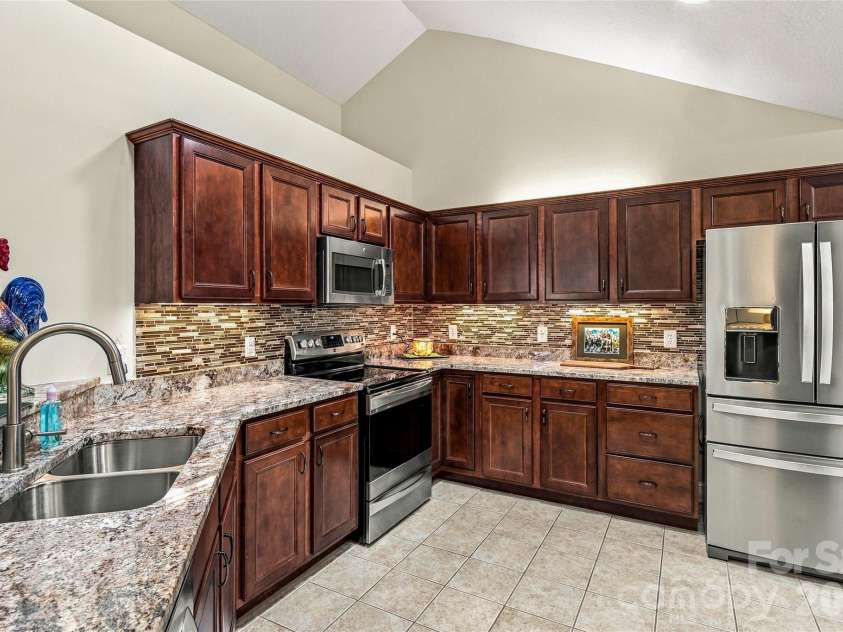 31 Braeburn Way, Flat Rock, NC 28731.  MLS# CAR4424862, YatesRealty ID 18213. 
