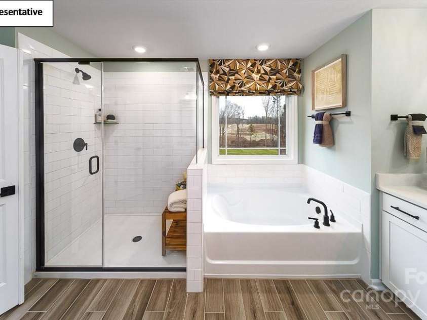 118 Fordingbridge Lane, Mooresville, NC 28115.  MLS# CAR4241403, YatesRealty ID 18214. 
