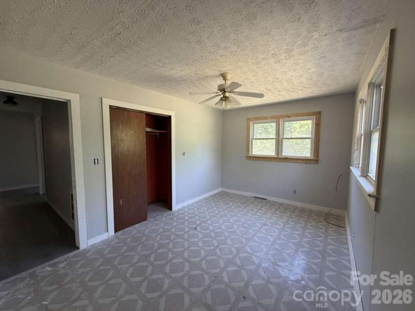 183 Pebble Drive, Mooresboro, NC 28114.  MLS# CAR4370880, YatesRealty ID 18214. Bedroom