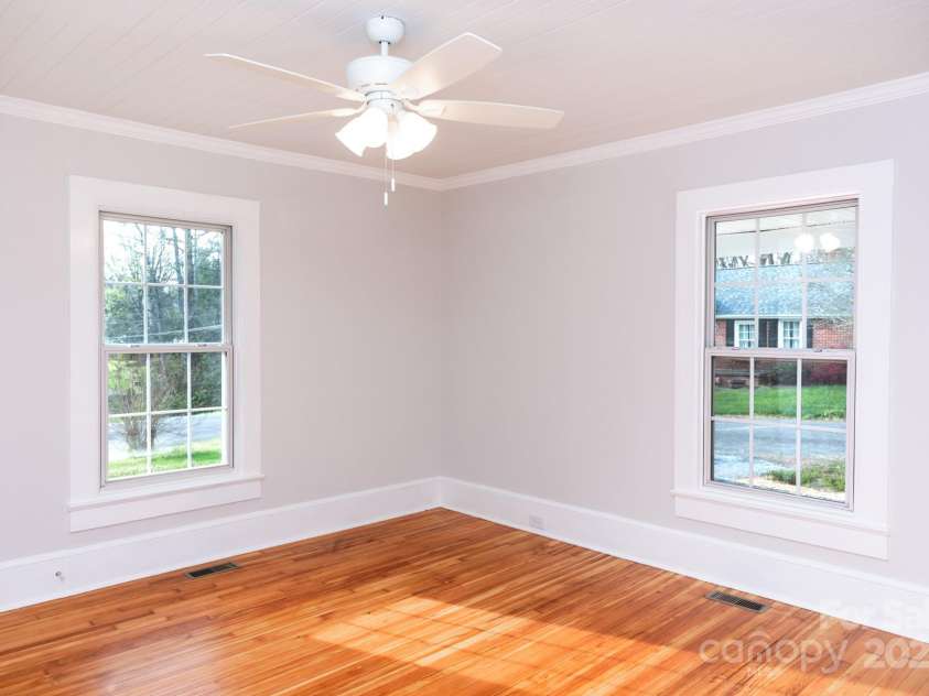 113 Elwood Street, Kannapolis, NC 28081.  MLS# CAR4266115, YatesRealty ID 18215. 