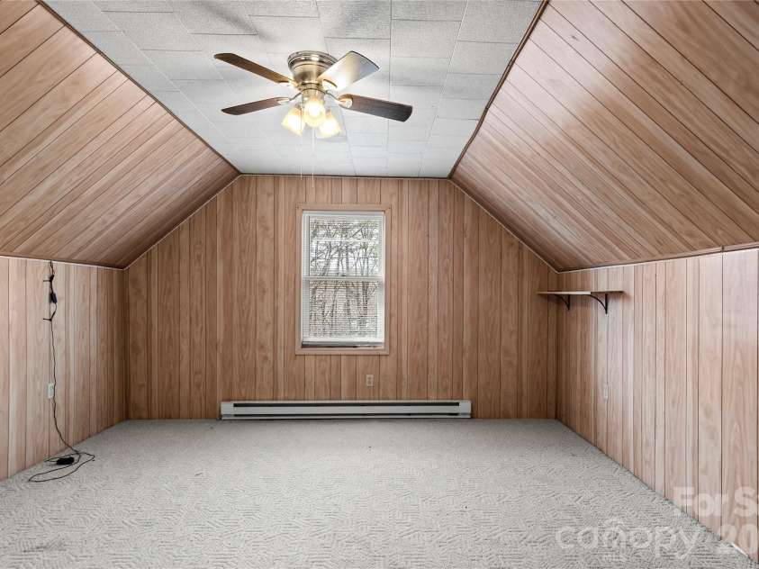 120 Skyline Drive, Elkin, NC 28621.  MLS# CAR4353904, YatesRealty ID 18215. 