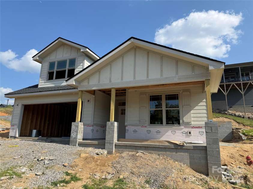 20 Craftsman Overlook Ridge, Arden, NC 28704.  MLS# CAR4201077, YatesRealty ID 18216. Angled View of Front