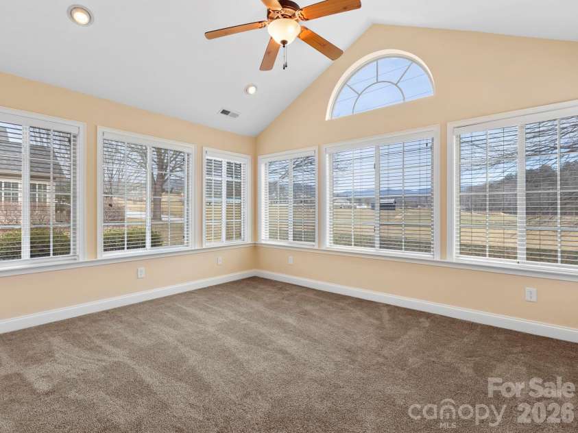 92 Mountain Meadow Circle, Weaverville, NC 28787.  MLS# CAR4309713, YatesRealty ID 18216. 