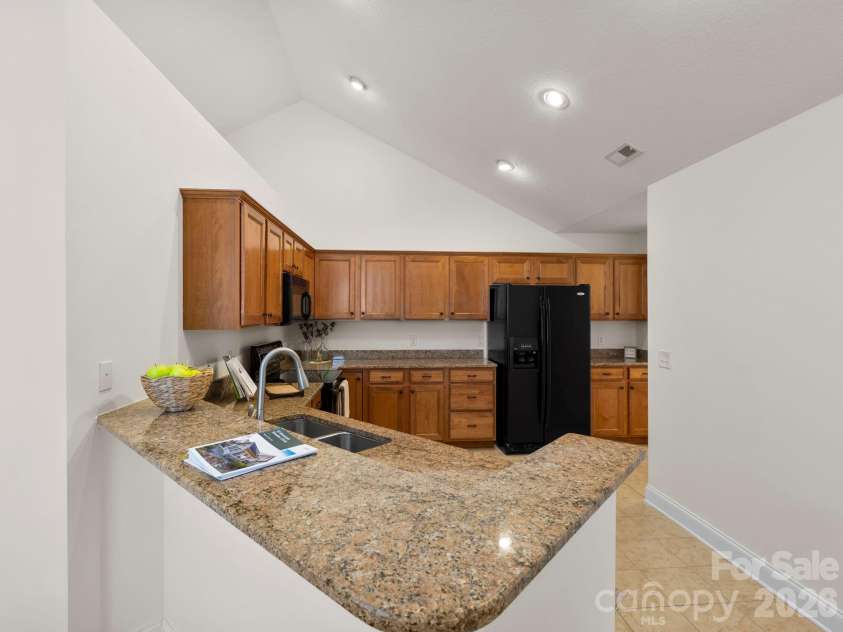 92 Mountain Meadow Circle, Weaverville, NC 28787.  MLS# CAR4309713, YatesRealty ID 18216. 