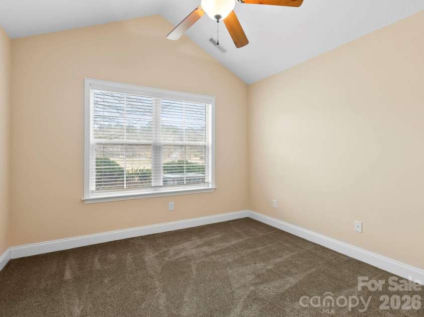 92 Mountain Meadow Circle, Weaverville, NC 28787.  MLS# CAR4309713, YatesRealty ID 18216. 