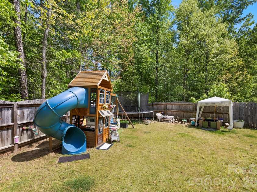 1255 Century Drive, Clover, SC 29710.  MLS# CAR4370667, YatesRealty ID 18217. 