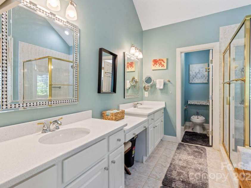 127 Poppy Lane, Asheville, NC 28803.  MLS# CAR4252357, YatesRealty ID 18218. Main - Primary Bathroom