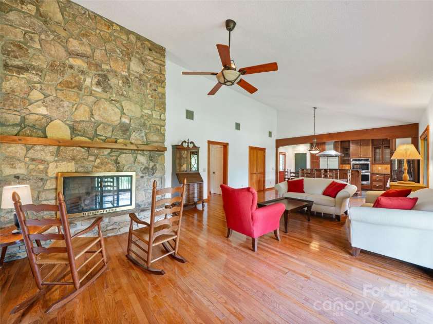 301 Fairway Lane, Spruce Pine, NC 28777.  MLS# CAR4260353, YatesRealty ID 18219. 