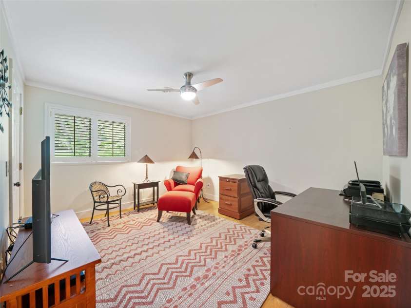 301 Fairway Lane, Spruce Pine, NC 28777.  MLS# CAR4260353, YatesRealty ID 18219. 