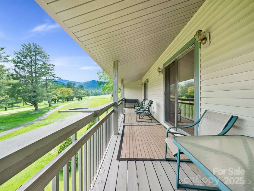 301 Fairway Lane, Spruce Pine, NC 28777.  MLS# CAR4260353, YatesRealty ID 18219. 