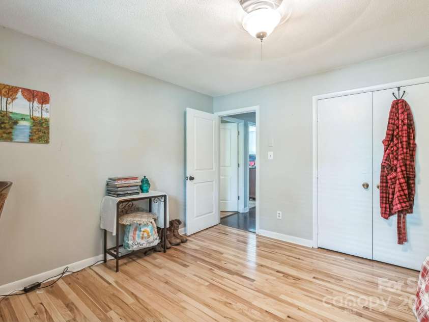 1005 Fieldstone Road, Mooresville, NC 28115.  MLS# CAR4266975, YatesRealty ID 18220. 