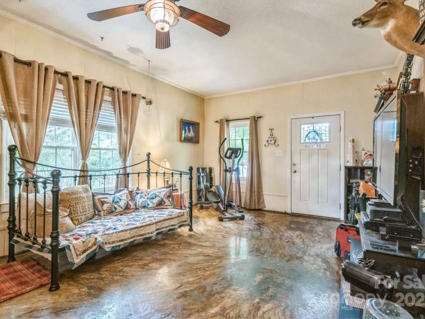 1005 Fieldstone Road, Mooresville, NC 28115.  MLS# CAR4266975, YatesRealty ID 18220. 