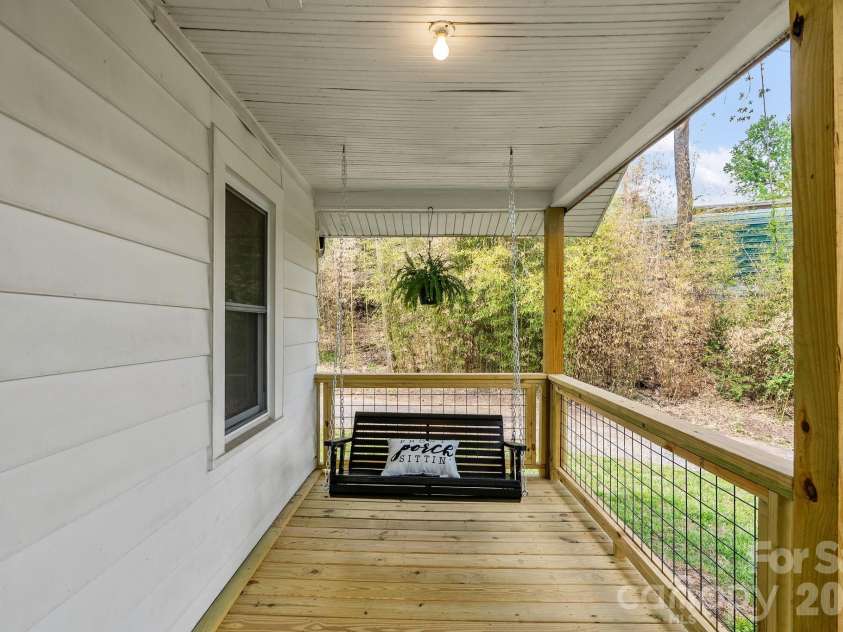 88 Mingus Cove Road, Canton, NC 28716.  MLS# CAR4374984, YatesRealty ID 18220. 