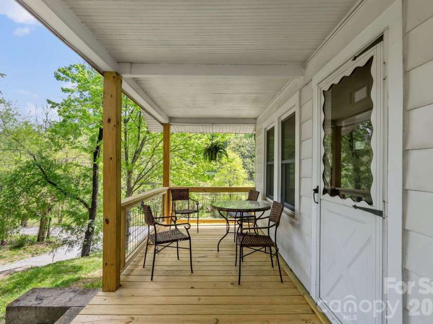 88 Mingus Cove Road, Canton, NC 28716.  MLS# CAR4374984, YatesRealty ID 18220. 