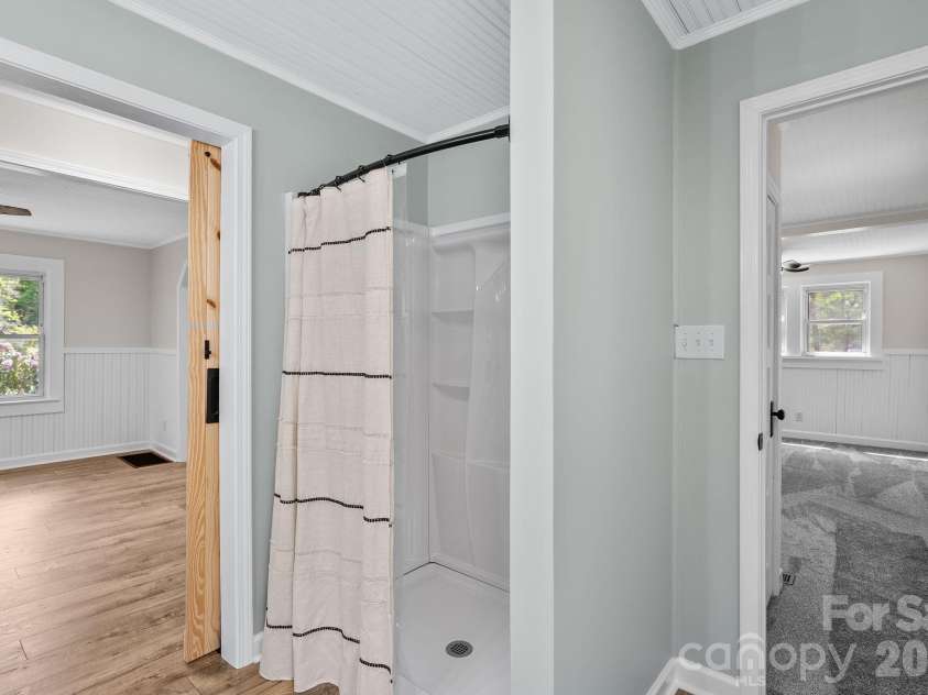 88 Mingus Cove Road, Canton, NC 28716.  MLS# CAR4374984, YatesRealty ID 18220. 