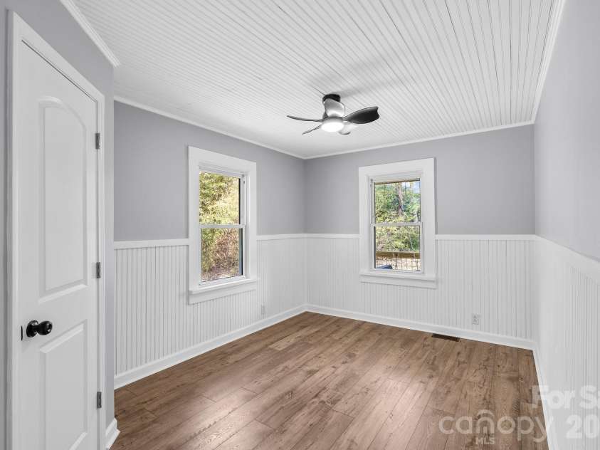 88 Mingus Cove Road, Canton, NC 28716.  MLS# CAR4374984, YatesRealty ID 18220. 