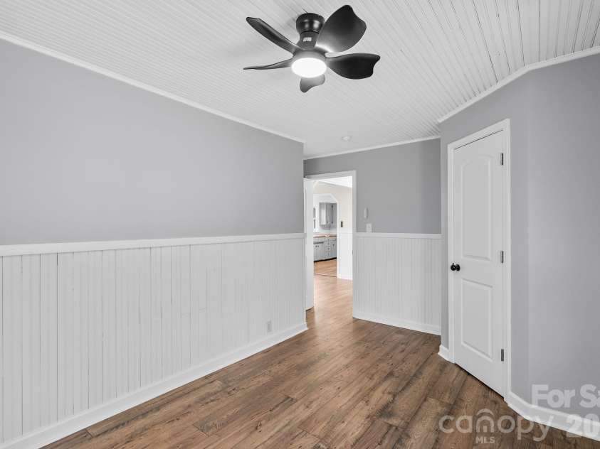 88 Mingus Cove Road, Canton, NC 28716.  MLS# CAR4374984, YatesRealty ID 18220. 