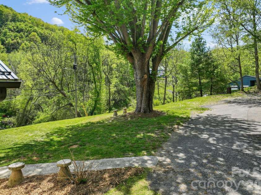 88 Mingus Cove Road, Canton, NC 28716.  MLS# CAR4374984, YatesRealty ID 18220. 