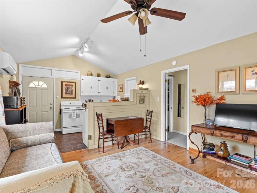 686 New Haw Creek Road, Asheville, NC 28805.  MLS# CAR4370568, YatesRealty ID 18221. 