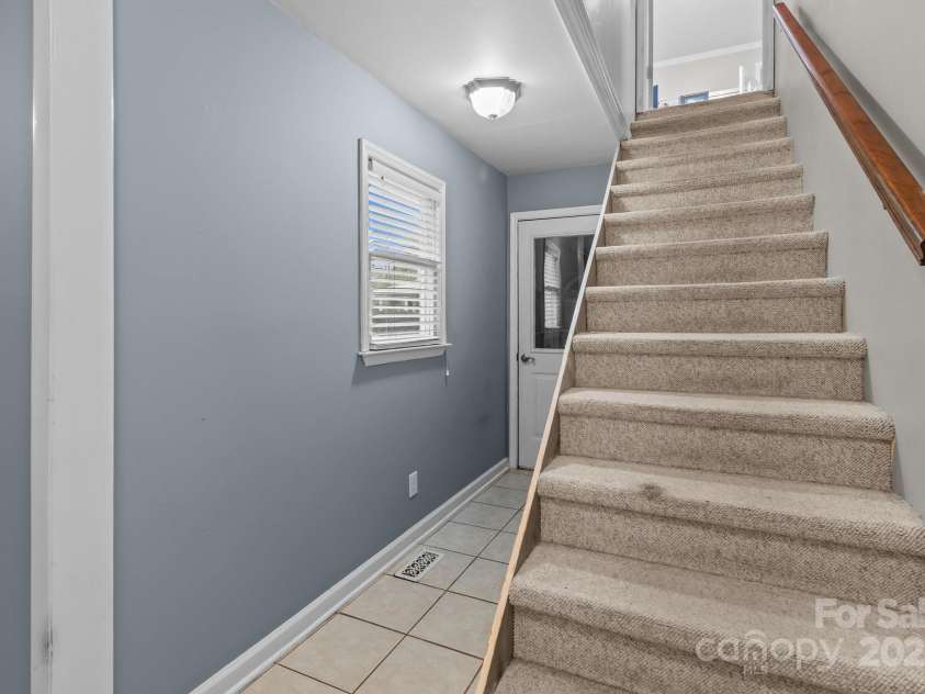 16421 Breckshire Drive, Huntersville, NC 28078.  MLS# CAR4239388, YatesRealty ID 18222. 