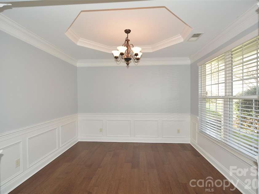 9815 Steed Court, Charlotte, NC 28269.  MLS# CAR4356524, YatesRealty ID 18222. 