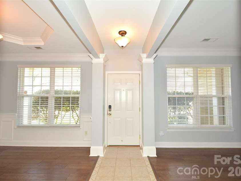 9815 Steed Court, Charlotte, NC 28269.  MLS# CAR4356524, YatesRealty ID 18222. 