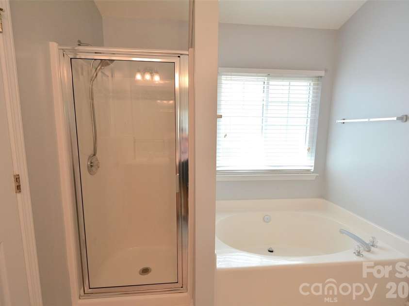 9815 Steed Court, Charlotte, NC 28269.  MLS# CAR4356524, YatesRealty ID 18222. 