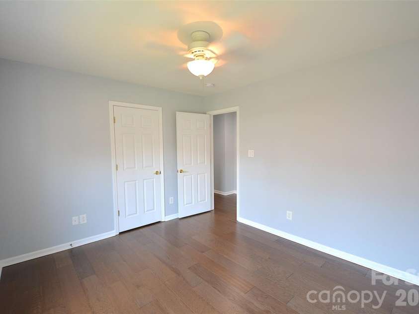 9815 Steed Court, Charlotte, NC 28269.  MLS# CAR4356524, YatesRealty ID 18222. 
