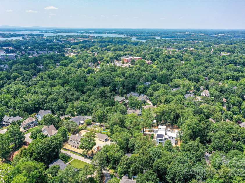 541 Greenway Street, Davidson, NC 28036.  MLS# CAR4264185, YatesRealty ID 18223. 