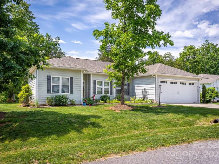 2146 Derby Court, Morganton, NC 28655.  MLS# CAR4263039, YatesRealty ID 18224. 
