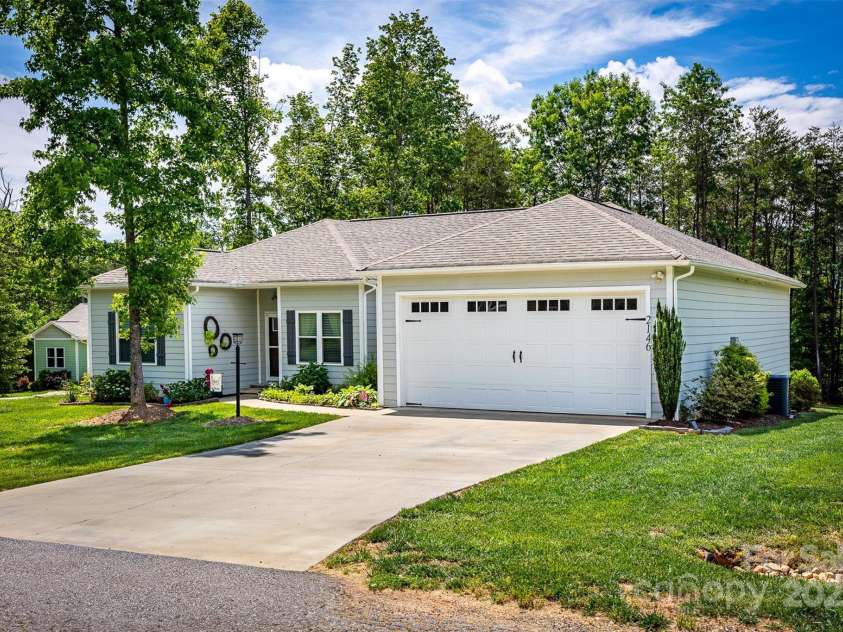 2146 Derby Court, Morganton, NC 28655.  MLS# CAR4263039, YatesRealty ID 18224. 