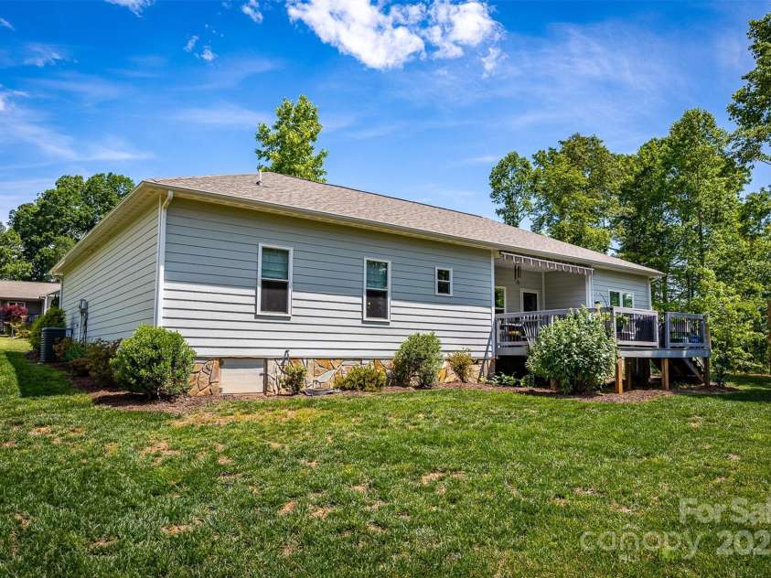 2146 Derby Court, Morganton, NC 28655.  MLS# CAR4263039, YatesRealty ID 18224. 
