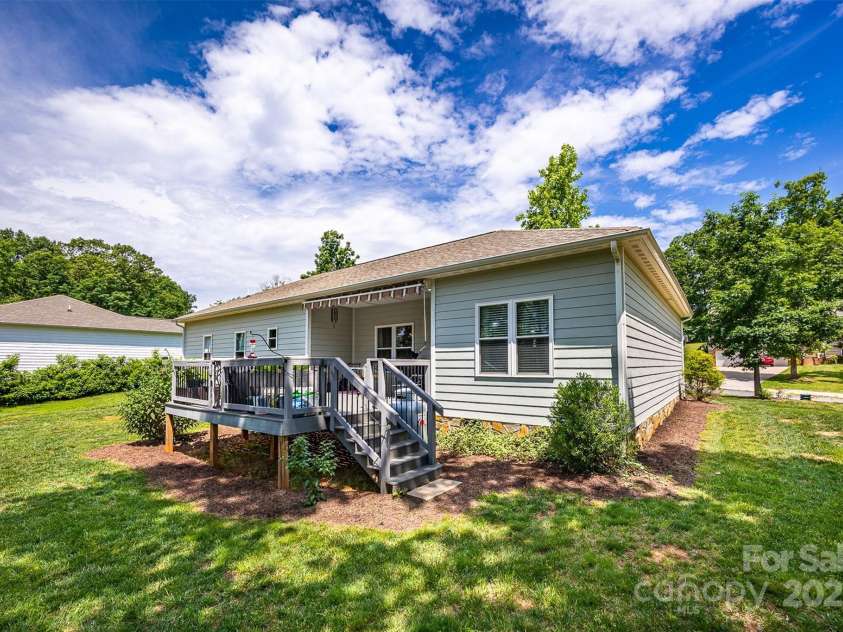 2146 Derby Court, Morganton, NC 28655.  MLS# CAR4263039, YatesRealty ID 18224. 