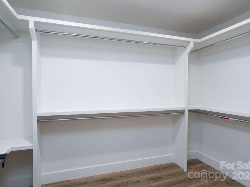 1520 Enochville Road, Kannapolis, NC 28081.  MLS# CAR4266849, YatesRealty ID 18225. 