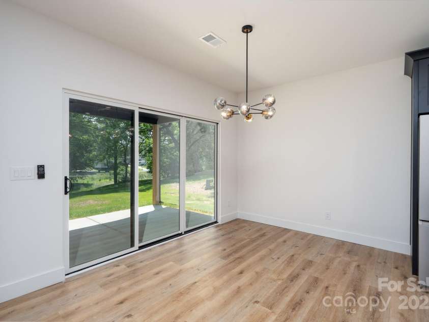 1520 Enochville Road, Kannapolis, NC 28081.  MLS# CAR4266849, YatesRealty ID 18225. 