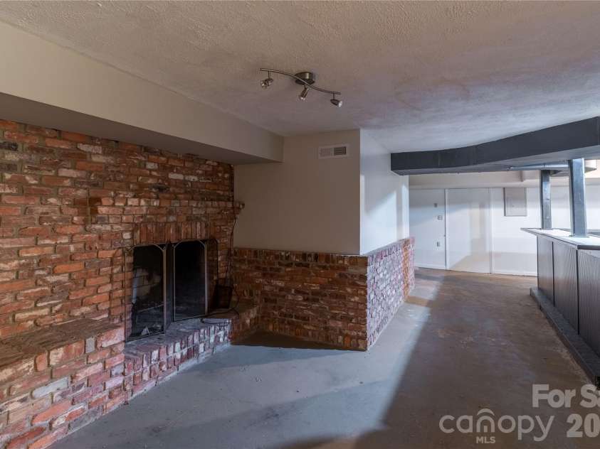 2200 Armstrong Park Drive, Gastonia, NC 28054.  MLS# CAR4363473, YatesRealty ID 18225. Basement
