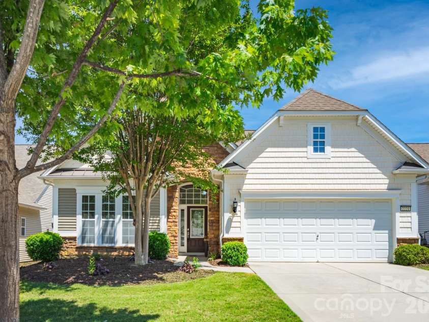 2221 Hartwell Lane, Fort Mill, SC 29707.  MLS# CAR4371460, YatesRealty ID 18226. 