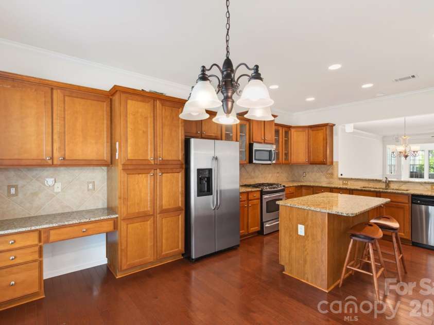 2221 Hartwell Lane, Fort Mill, SC 29707.  MLS# CAR4371460, YatesRealty ID 18226. 