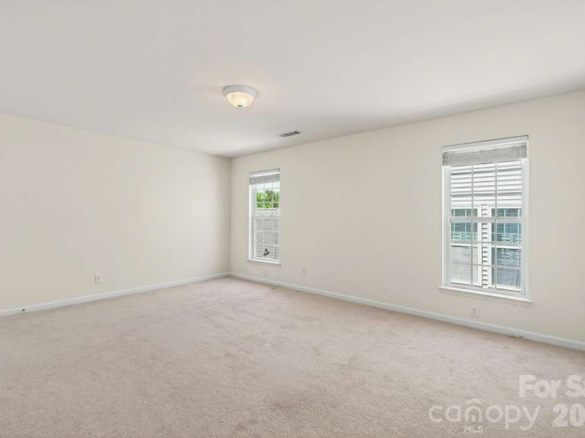 2221 Hartwell Lane, Fort Mill, SC 29707.  MLS# CAR4371460, YatesRealty ID 18226. 