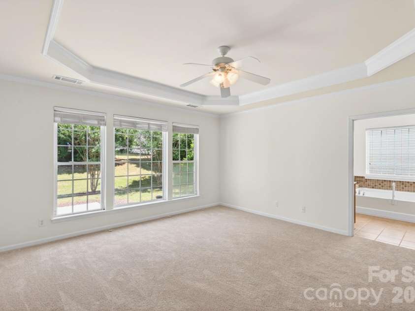2221 Hartwell Lane, Fort Mill, SC 29707.  MLS# CAR4371460, YatesRealty ID 18226. 