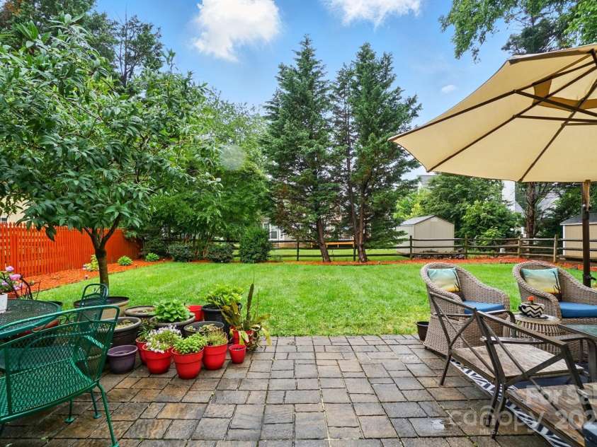 6717 Bickham Lane, Charlotte, NC 28269.  MLS# CAR4257776, YatesRealty ID 18226. 