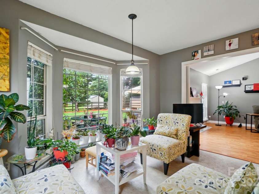 6717 Bickham Lane, Charlotte, NC 28269.  MLS# CAR4257776, YatesRealty ID 18226. 