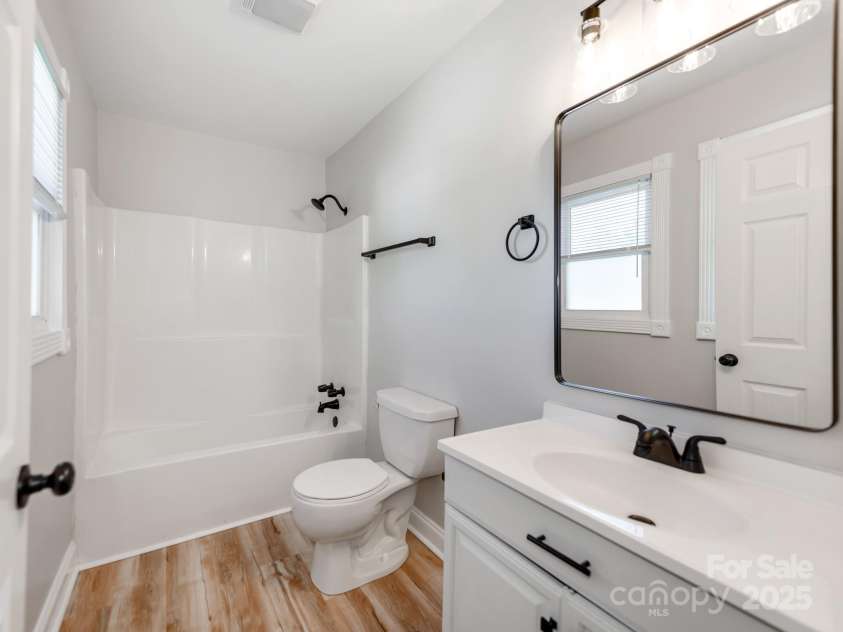 4303 Greenhaven Lane, Gastonia, NC 28056.  MLS# CAR4244474, YatesRealty ID 18228. 
