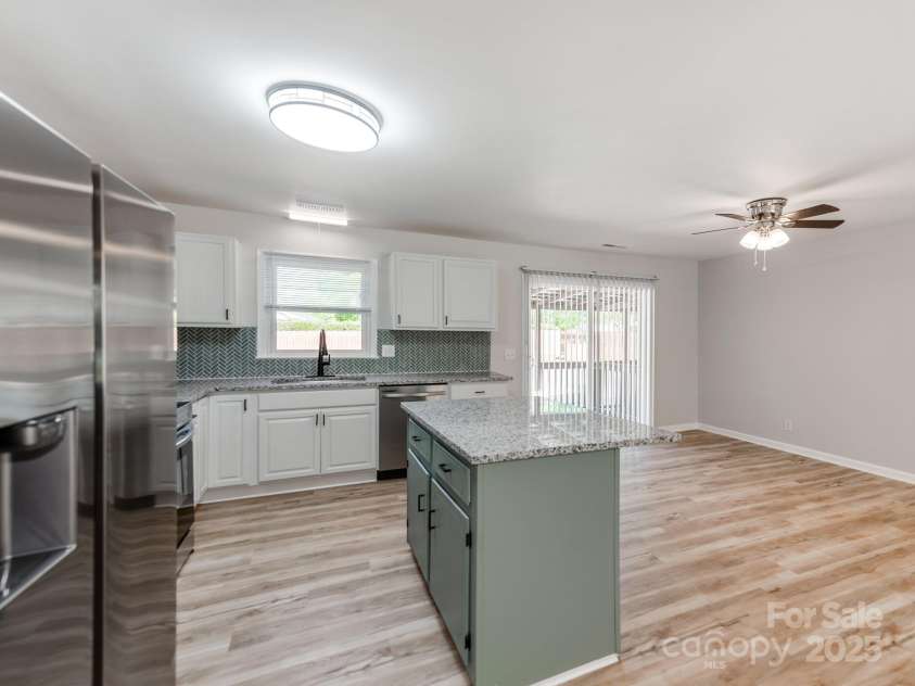 4303 Greenhaven Lane, Gastonia, NC 28056.  MLS# CAR4244474, YatesRealty ID 18228. 