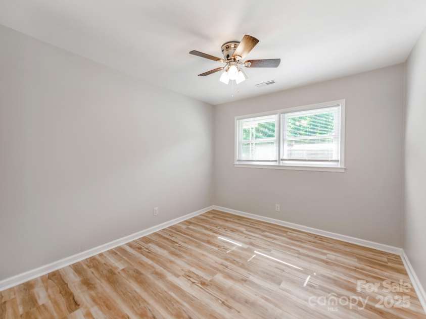 4303 Greenhaven Lane, Gastonia, NC 28056.  MLS# CAR4244474, YatesRealty ID 18228. 